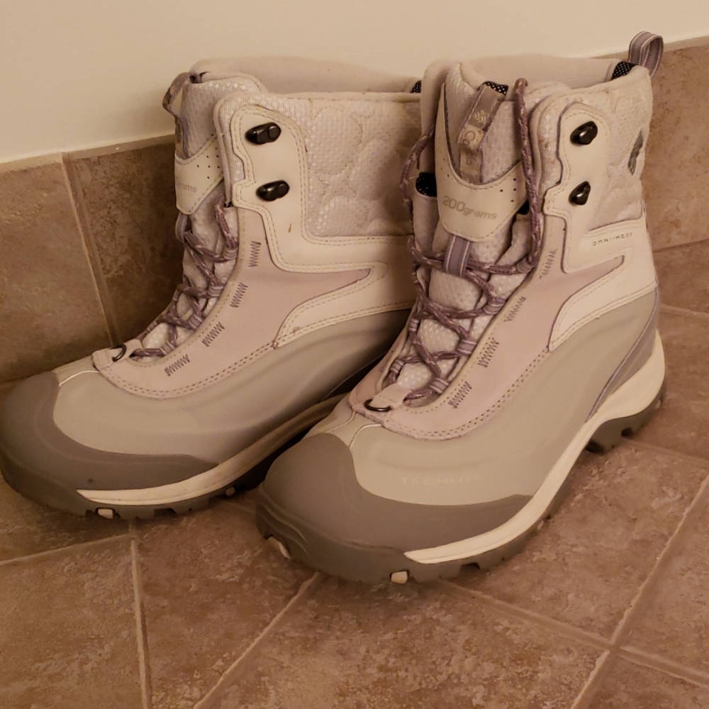 Columbia snow boots